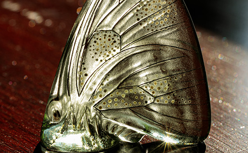 古代ロマン ラリック 琥珀ガラス エナメル彩色 パピヨン蝶 オブジェ フランス 古代ロマン ラリック 琥珀ガラス エナメル彩色 パピヨン蝶 オブジェ